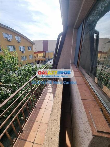 Apartament cu 2 camere semidecomandat, mobilat în 13 Septembrie
