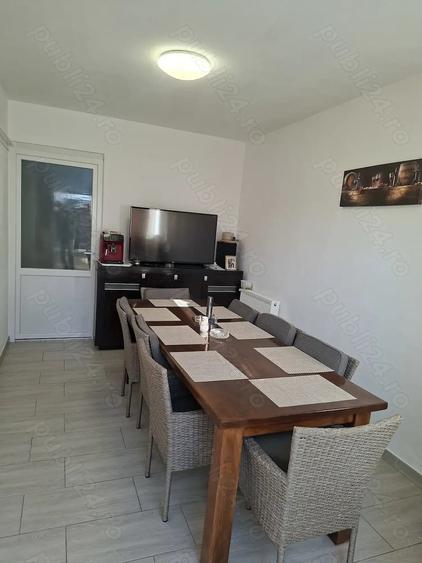 Vand casa in Centrul Civic Cumpana - 12