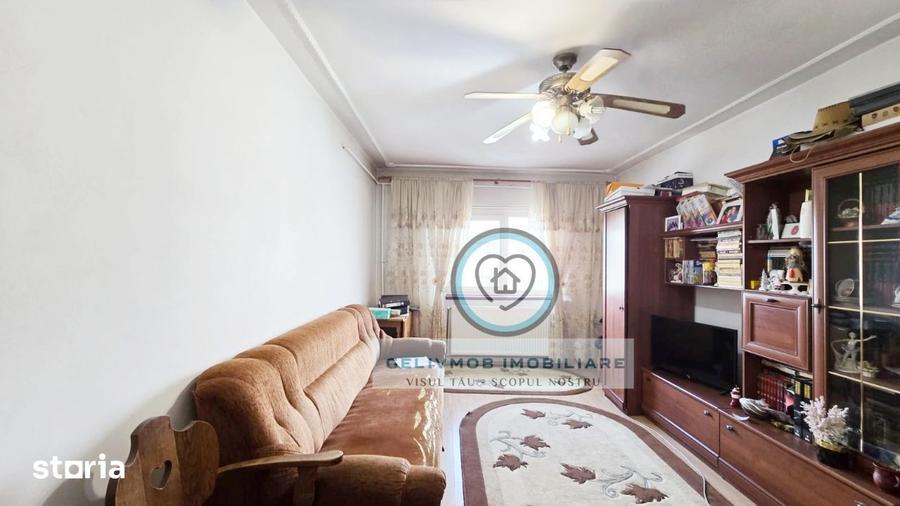 Apartament cu 3 camere decomandat în Mihai Bravu