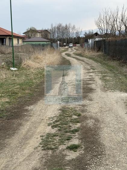 Teren Construcții intravilan de 500 mp, în Stupini
