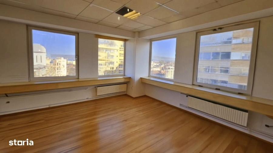 Spațiu comercial, de 20 mp, în Central