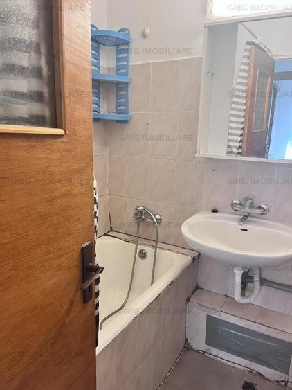 Apartament cu 2 camere decomandat în Tei
