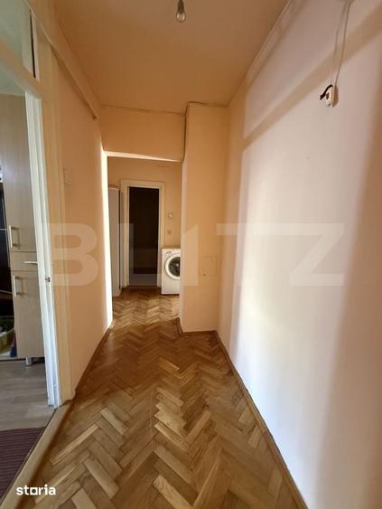 Apartament cu 3 camere decomandat în Micro 17