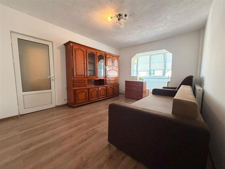 Apartament cu 2 camere semidecomandat în Bartolomeu