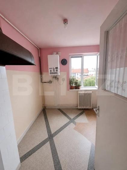 Apartament de 2 camere, decomandat, zona Pia?a Mihai Viteazu, vedere spre Somes - 1