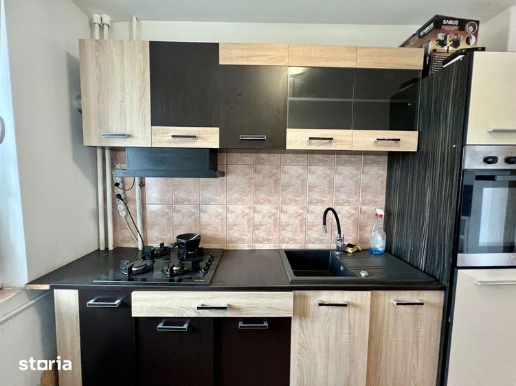 Apartament cu 3 camere semidecomandat, mobilat în Șagului