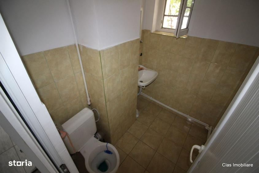 Spațiu comercial, de 52 mp, în Central