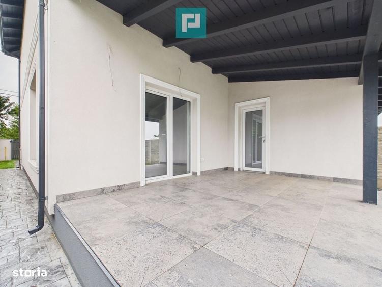 Casă cu 4 camere în Utvin