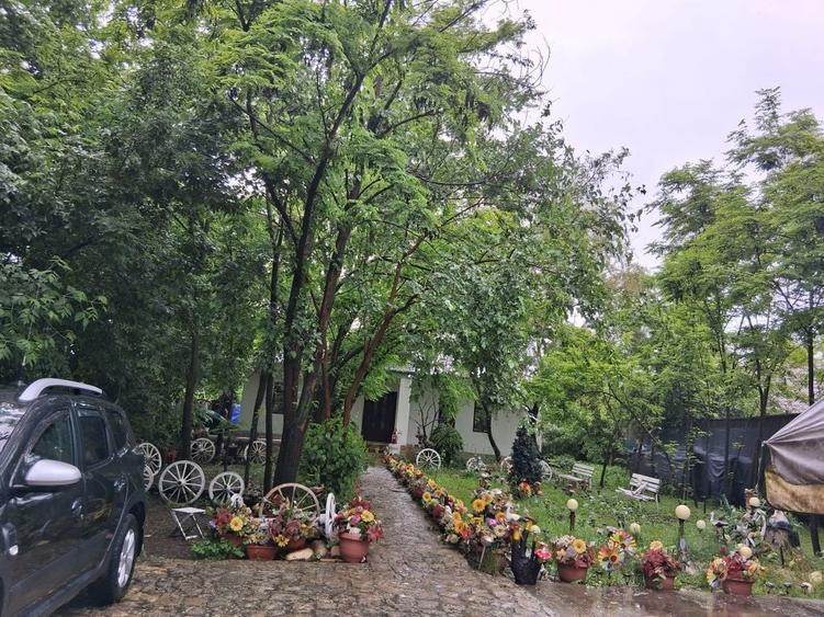 Casă cu 4 camere în Zorleni