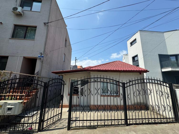 Casa de inchiriat delfinariu aproape de plaja Reyna - 1