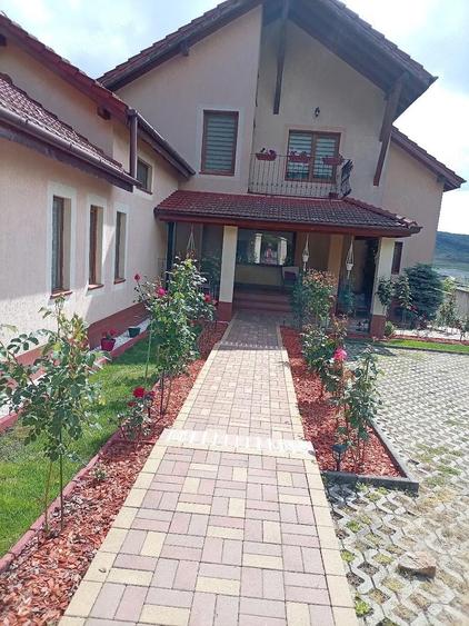 Casă cu Teren 600 Mp în Cordău