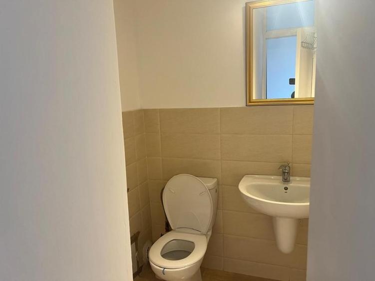 Apartament cu 3 camere în Moșilor