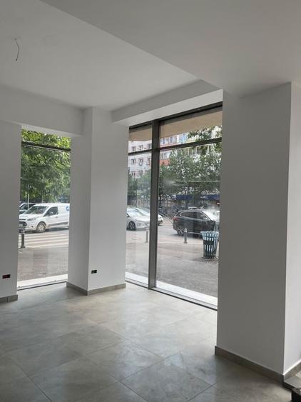Spațiu comercial, de 114 mp, în Bucur Obor