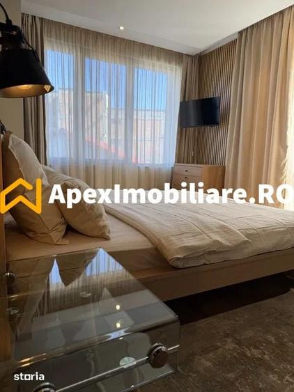 Apartament cu 3 camere decomandat în Centrul Istoric