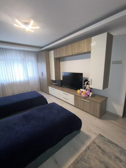 Apartament cu 2 camere decomandat în Rogerius