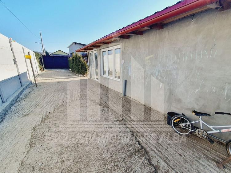 Casă individuală cu 3 camere cu Canalizare în Oarda