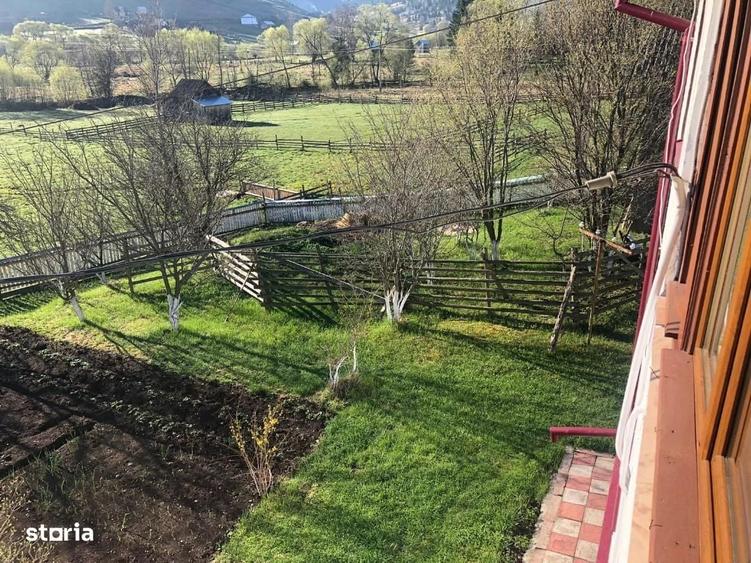 Casă cu 4 camere în Panaci