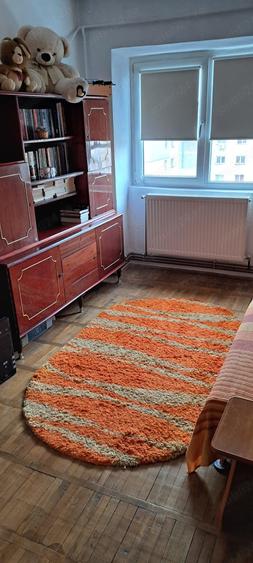 Apartament cu 3 camere decomandat în Roșiori de Vede