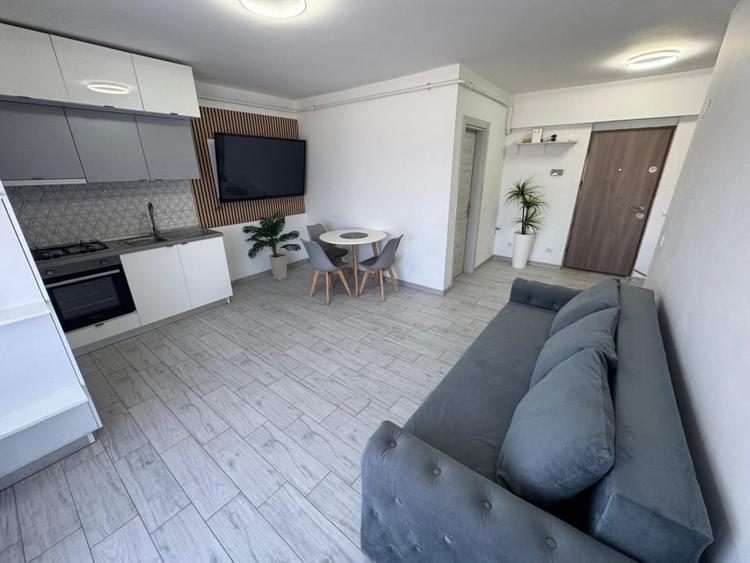 Apartament cu 2 camere decomandat, mobilat în Rovine