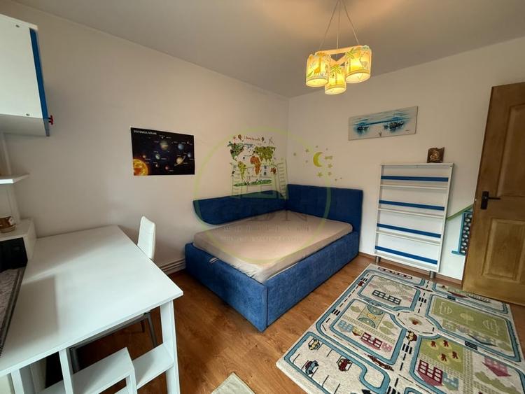Apartament cu 3 camere semidecomandat, mobilat în Brazda lui Novac