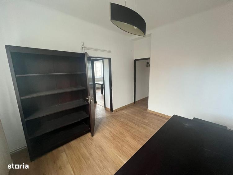 Apartament cu 4 camere în Victoriei