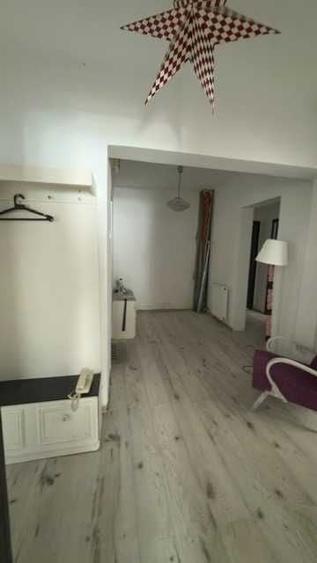 Apartament cu 3 camere decomandat în Sud