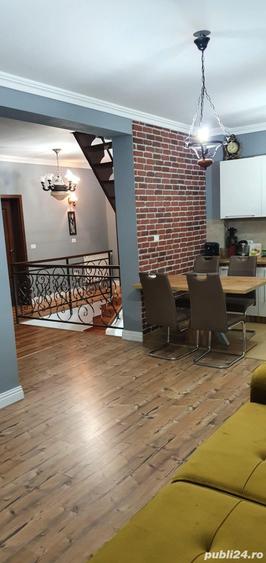 Casă cu 5 camere cu Teren 450 Mp în Brâncoveanu