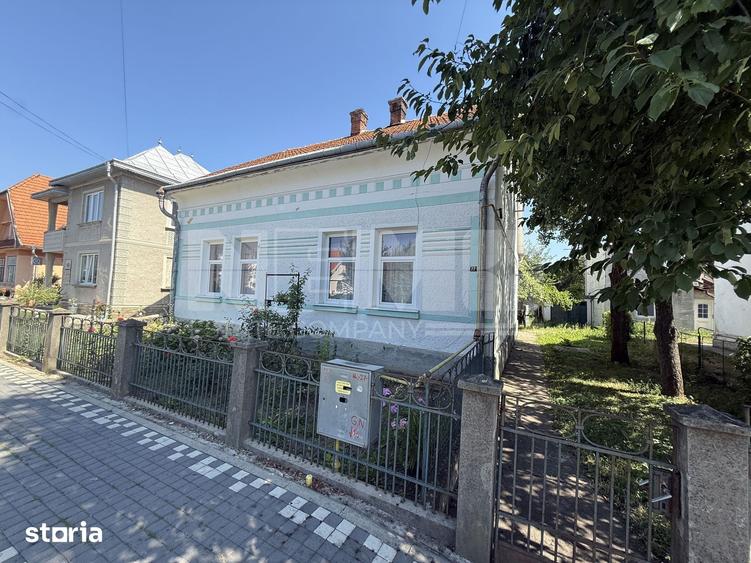 Casă cu 4 camere cu Teren 520 Mp în Central