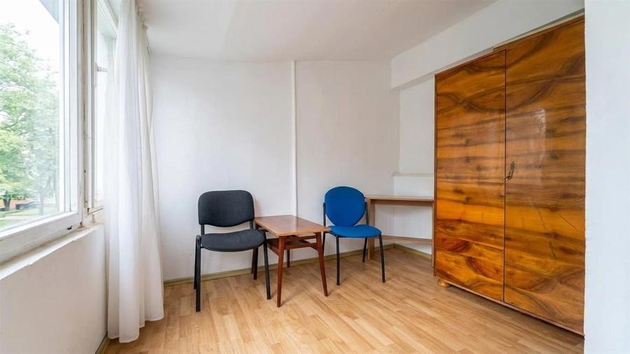 Garsonieră decomandată în Rogerius