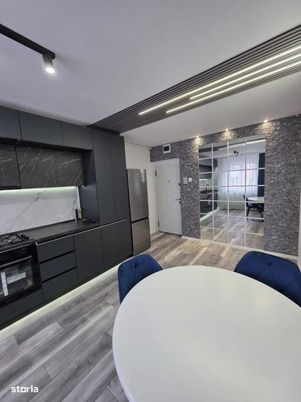 Apartament cu 2 camere decomandat în Exterior Vest