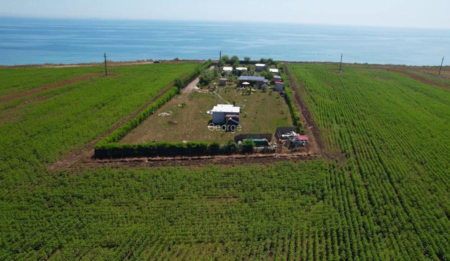 Prima si singura lotizare intravilana din zona plajei salbatice Tuzla, cu vedere la mare.