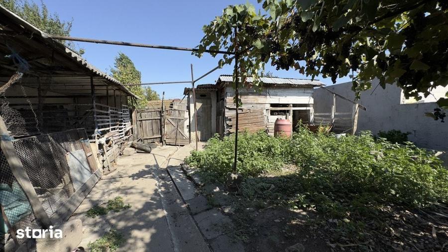 Casă cu 4 camere cu Teren 615 Mp în Central