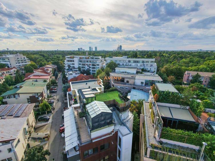 Apartament cu 4 camere în Herăstrău