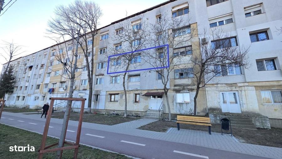 Apartament cu 2 camere semidecomandat, mobilat în Central