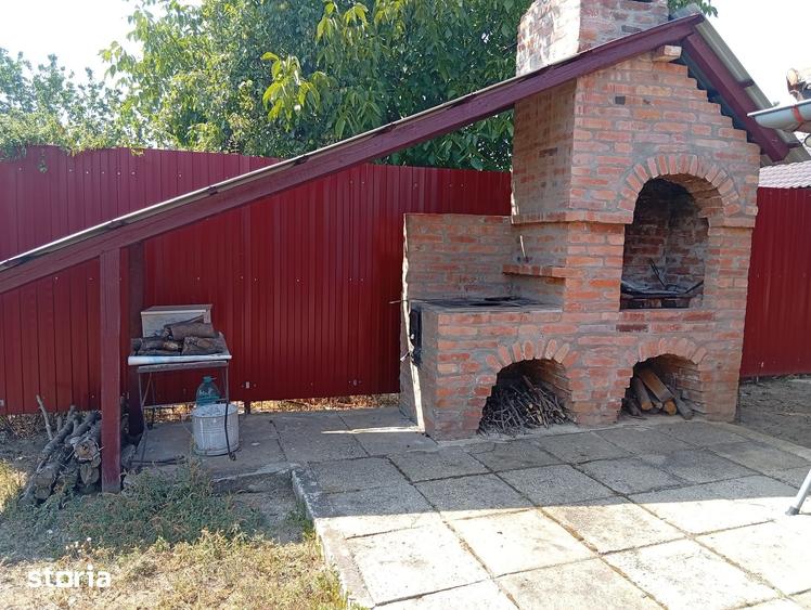 Casă cu 4 camere cu Teren 1200 Mp în Fortuna