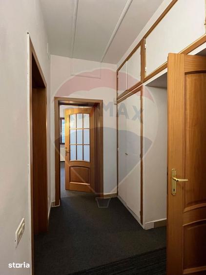 Apartament cu 4 camere în Floreasca