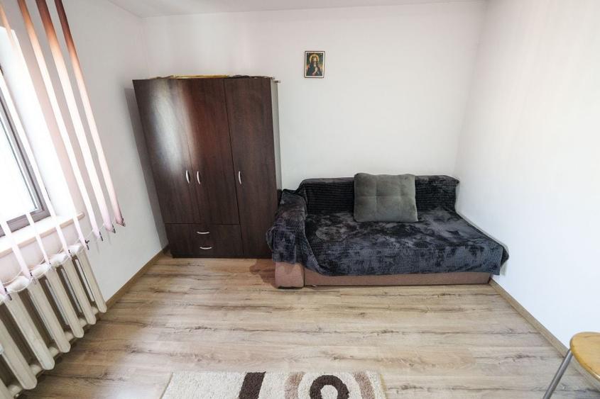 Apartament cu 2 camere decomandat, mobilat în Rovine