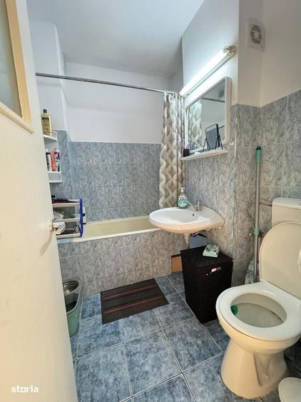 Apartament cu 3 camere decomandat în Alexandru cel Bun