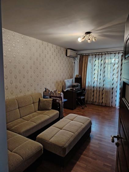 Apartament cu 2 camere decomandat în Drumul Taberei
