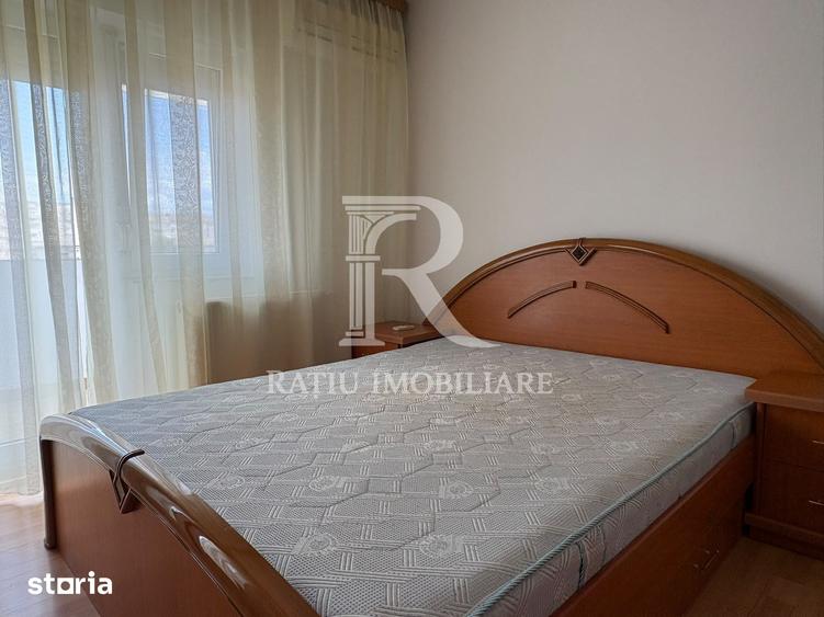 Apartament cu 3 camere decomandat în Decebal