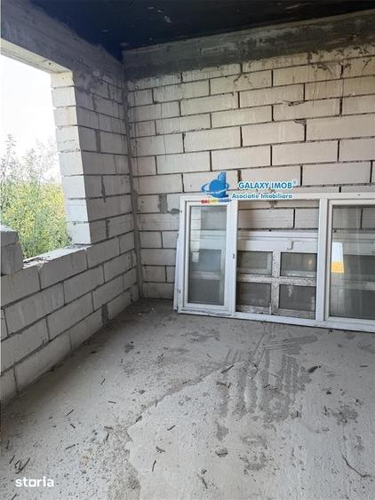 Casă cu 8 camere cu Teren 500 Mp în Clinceni