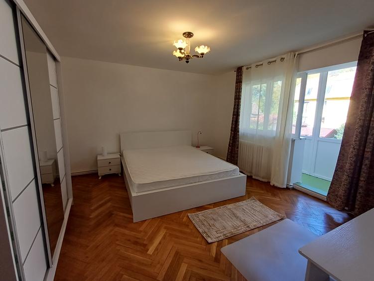 Apartament cu 3 camere decomandat în Grigorescu