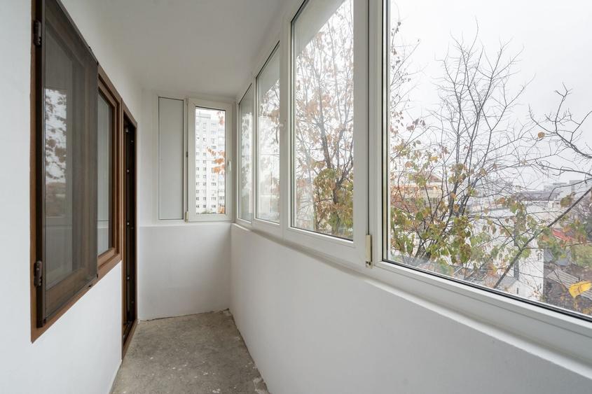 Apartament cu 2 camere decomandat, mobilat în P-ța Victoriei