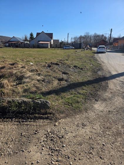 Teren de 1000 mp, în Orheiu Bistriței