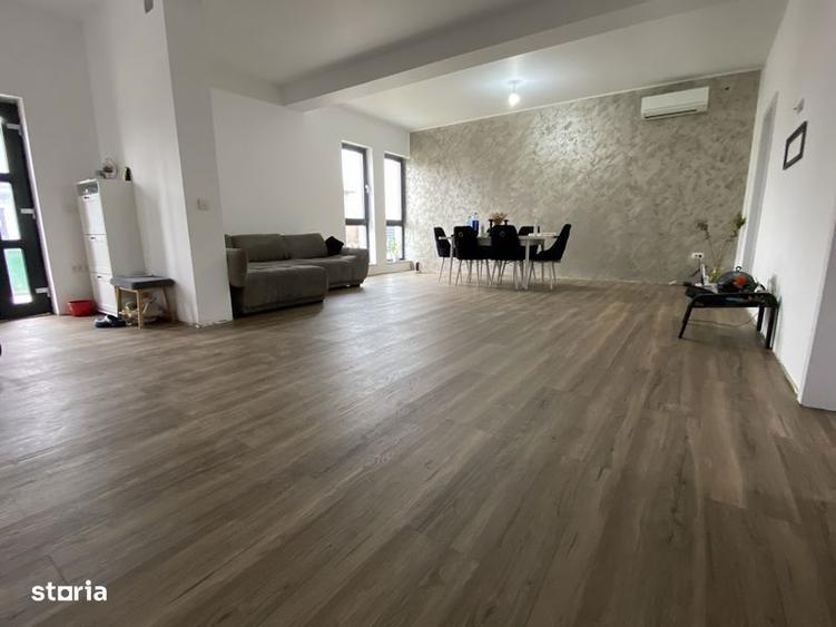 Casă cu 4 camere cu Teren 110 Mp în Periș