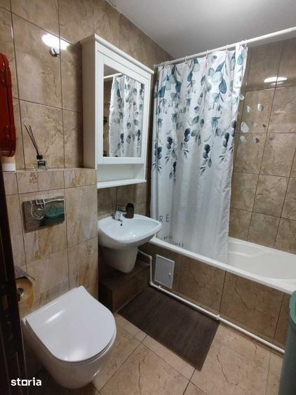 Apartament cu 3 camere decomandat în Militari
