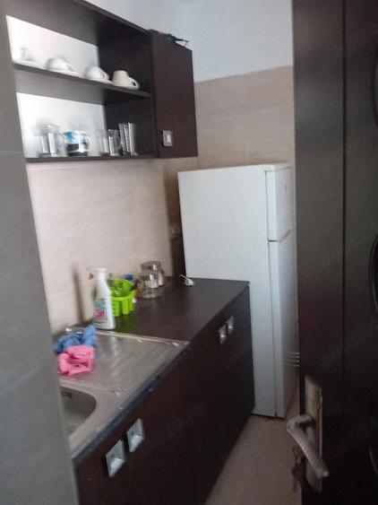 Garsonieră decomandată în Central