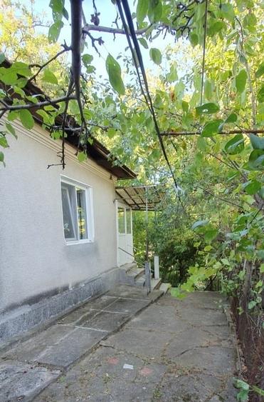 Casă individuală cu 3 camere cu Canalizare în Morilor