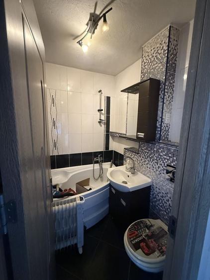 Apartament cu 2 camere decomandat în Centru Civic