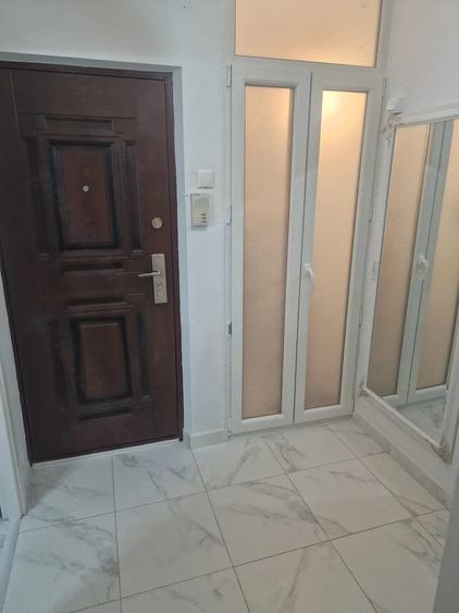 Apartament cu 2 camere decomandat în Drumul Taberei